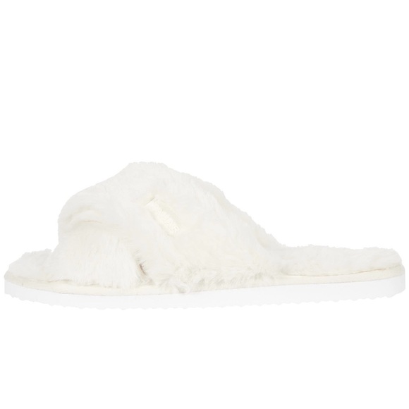 ELI TAHARI White Faux Fur Slippers - Picture 4 of 6